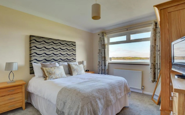 Holiday Home Bluejay