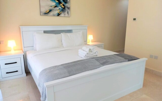 Stunning 1bedroom With Balcony in Business Bay