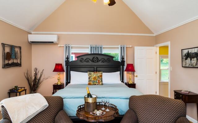 Lake House at Ferry Point