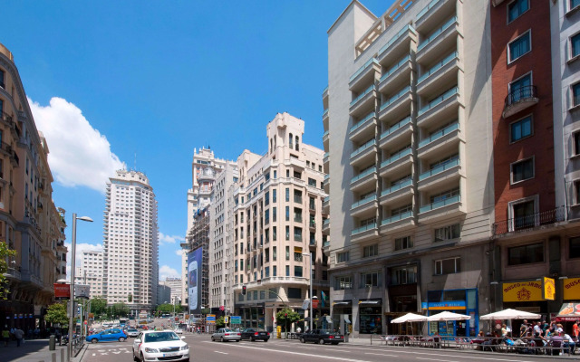 Hotel Madrid Plaza de España Affiliated by Meliá