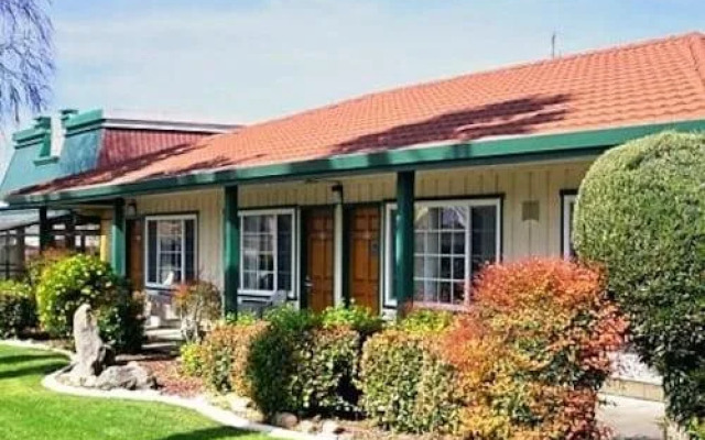 Holiday Motel Waynesburg