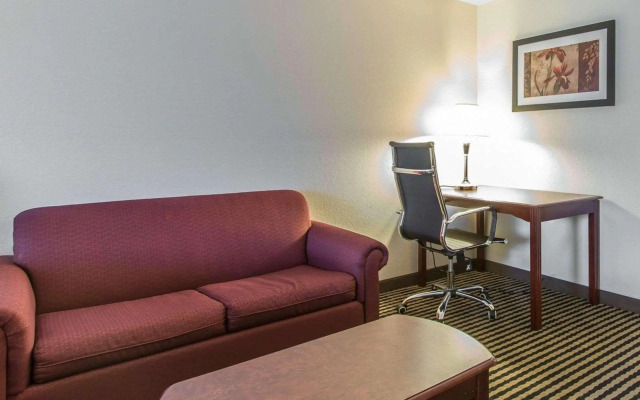 Comfort Inn Birmingham - Irondale