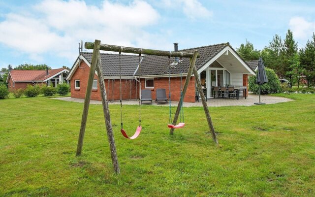 8 Person Holiday Home in Oksbol
