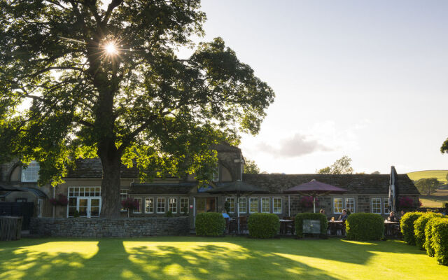 Devonshire Arms Hotel & Spa