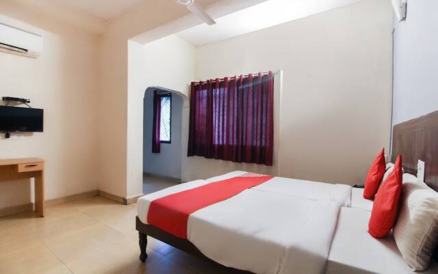 OYO 70733 Hotel Regal