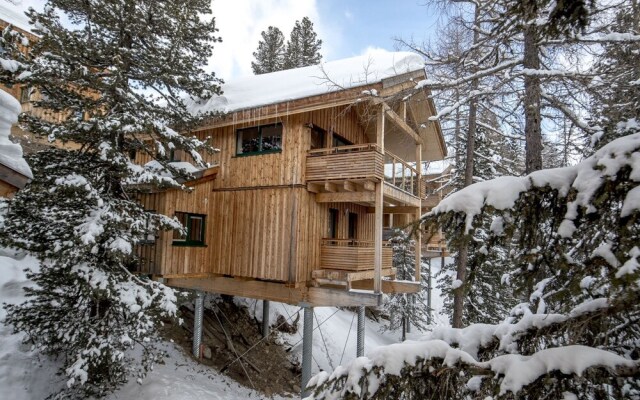 Peaceful Chalet in Turracherhöhe with Indoor Hot Tub