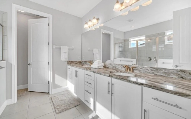 7673fair 5 Bedroom Villa by Redawning