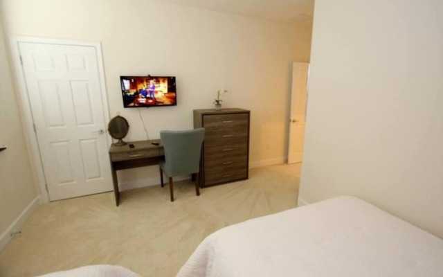 Inviting 3-bed House in Clermont