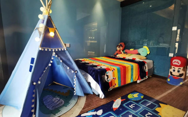 Xingtai conifer fern Hotel