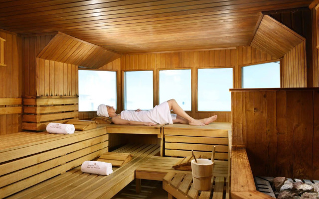 Faloria Mountain Spa Resort