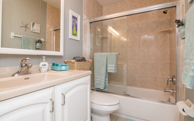 Runaway Bay Resort by BBG