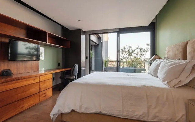 319-PH Luxury 3BR Duplex PH