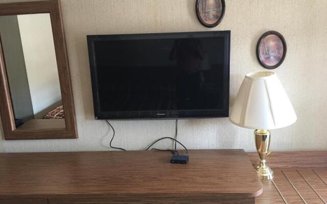 Parkway Inn