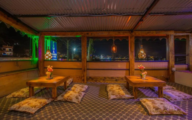 Oyo 225 Hotel Fewa Corner