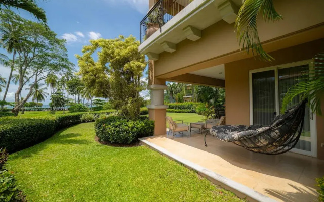 Bay Residence 9F 3 bdr 2 Bath