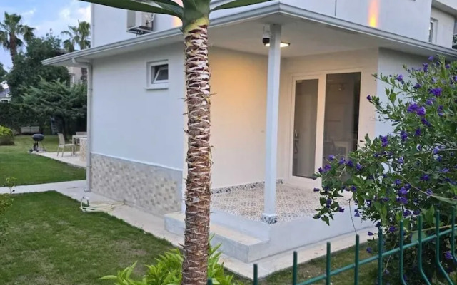 VILLA OLINDA 4 BED with huge garden