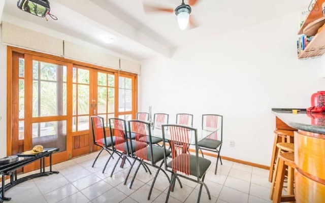 Quartos na Praia Mole