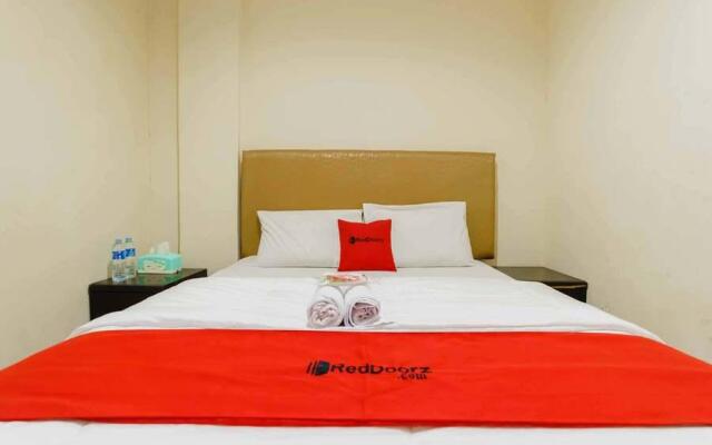 RedDoorz @ Dwipa Wisata Hotel