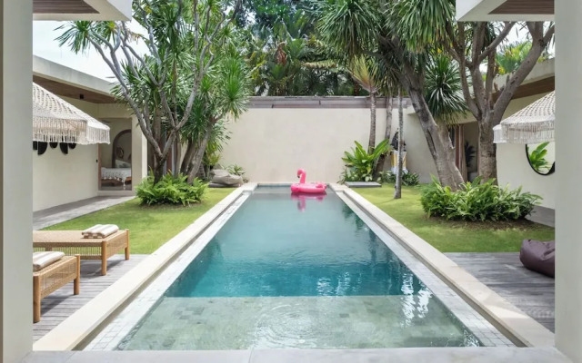 Villa Dreamer by Villa Finder