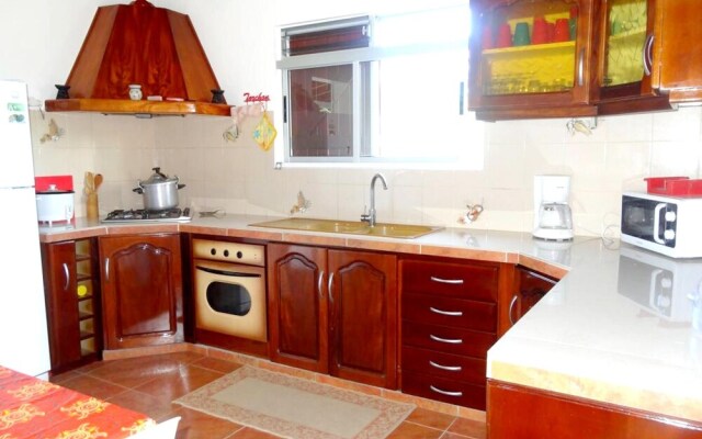 House With 3 Bedrooms in Anse-bertrand, With Enclosed Garden and Wifi