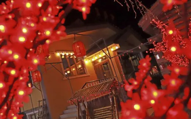 Xuexiang Lanxinmeng Movie Theme Hotel (Xueyun Street)