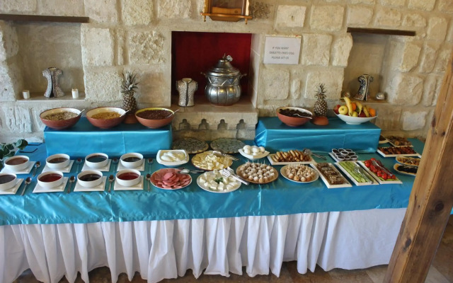 Grand Cave Suites