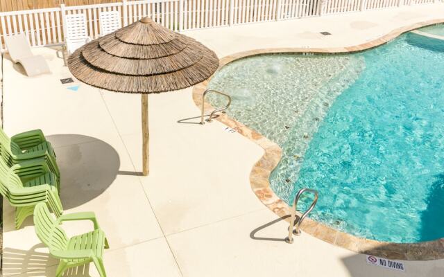 Kona Cove by RedAwning