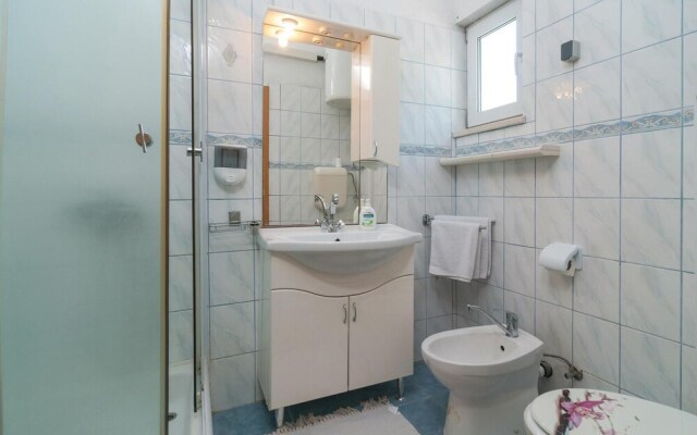 Nice Home in Stanici With Wifi and 2 Bedrooms