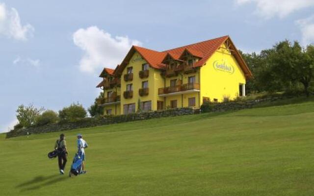 Golfblick - Zimmer & Apartments