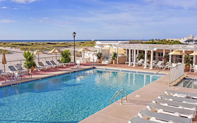 Reges Oceanfront Resort