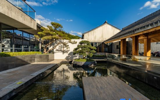 Ningbo Taolu SCHOLARS Hotel (Dongqian Lake)