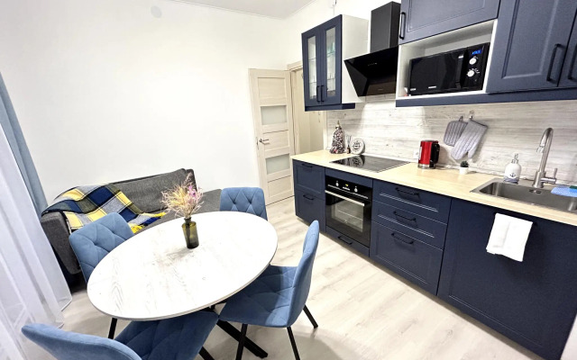 Apartments on Tulonskaya alley 8