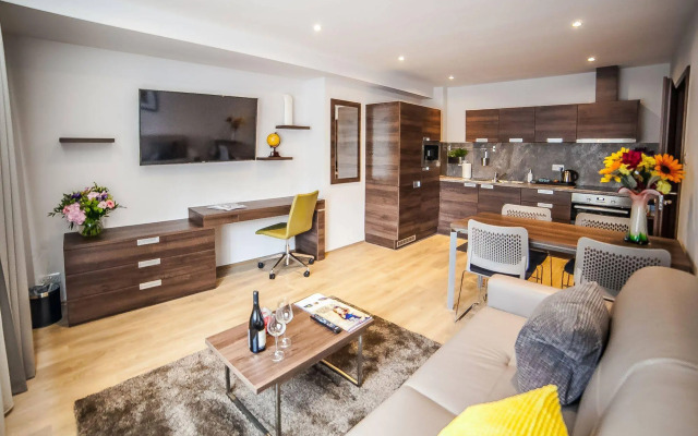 Hampton Suites Serviced Apartments