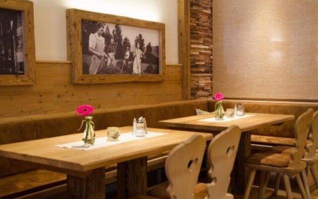 Hotel-Gasthof Blaue Traube E.K