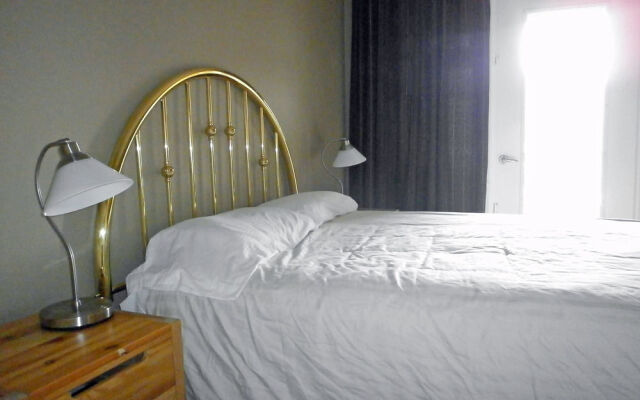 Kaslo Bay Condominium