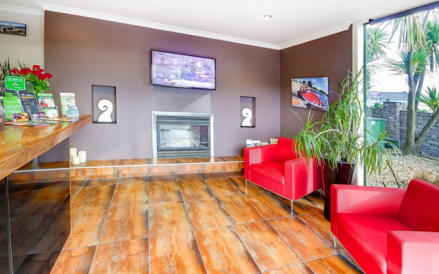 Emerald Spa Motor Inn