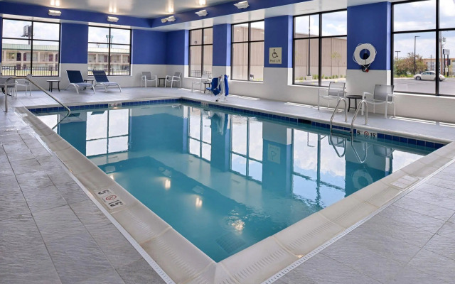 Hampton Inn & Suites Cincinnati-Mason