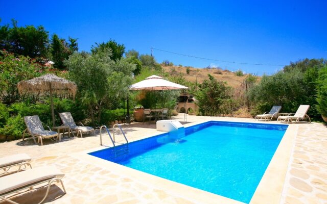 Villa Myrsini Crete