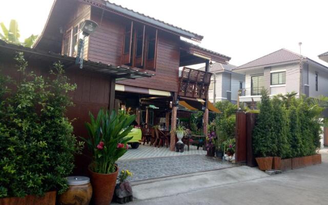 Ruenthip Homestay