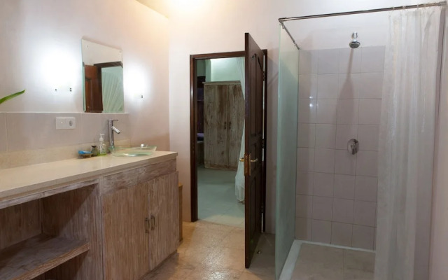 Simona Villa - Simona