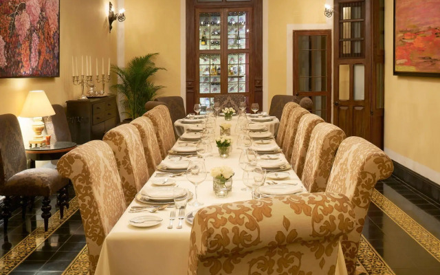 Casa Lecanda Boutique Hotel