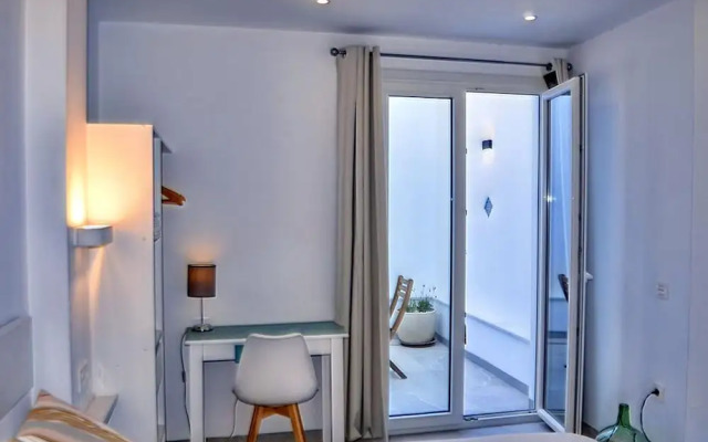 Inviting Apartment With Balcony