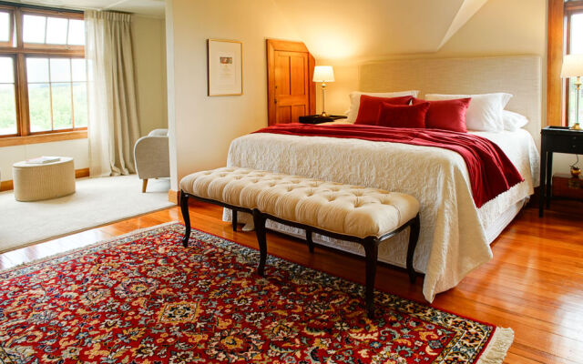 The Douglas - Fine Accomodation