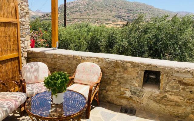 Ninemia Naxos Home