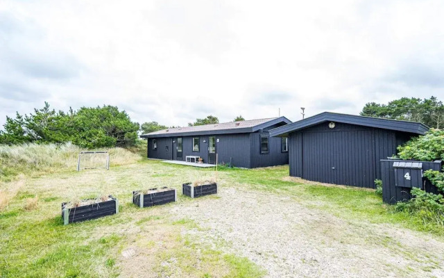 6 Person Holiday Home in Henne