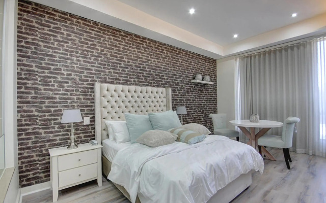 Sandton Skye Unit 702