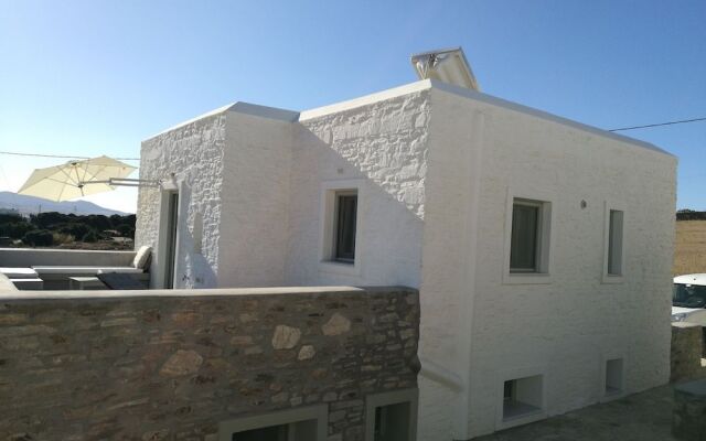 Antiparos Homes