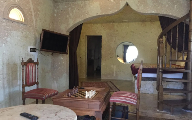 Oread Cave Suites