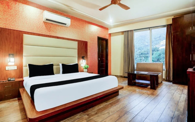 Luxury Stays at Mussorie Foothills