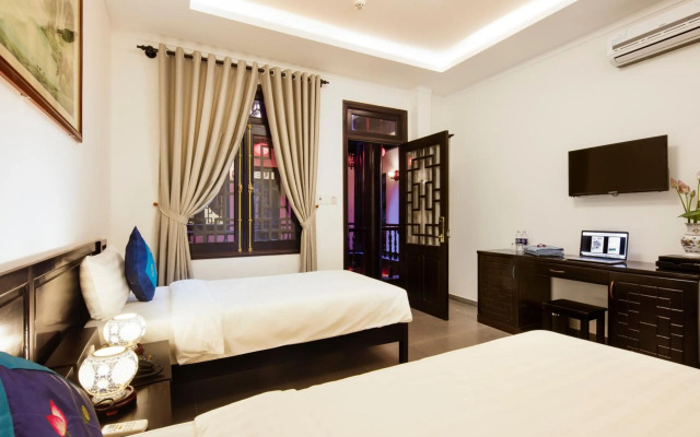 Phu House Hostel